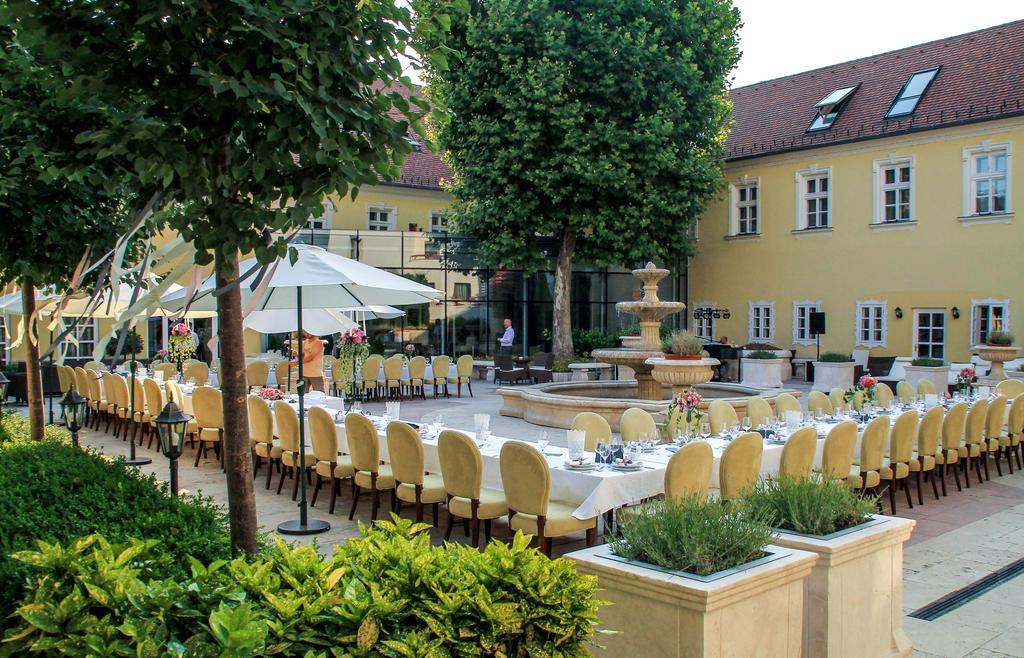 Hotel Kristaly Imperial Тата Экстерьер фото
