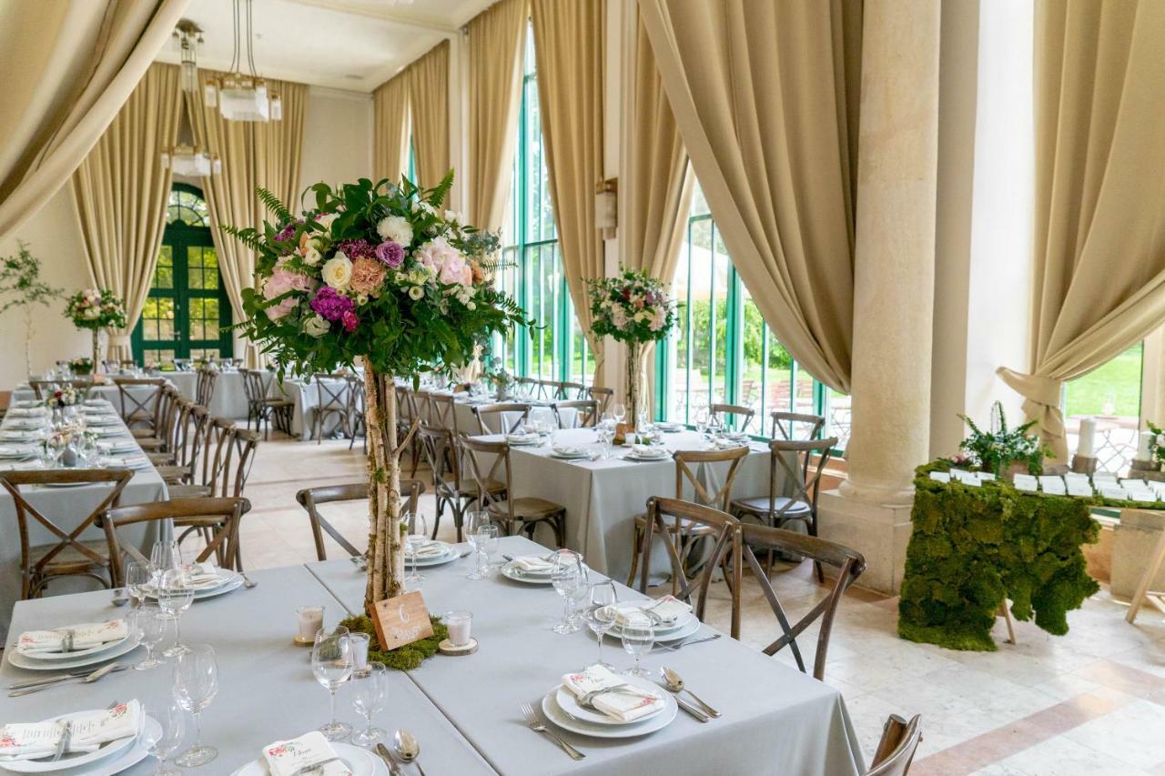 Hotel Kristaly Imperial Тата Экстерьер фото